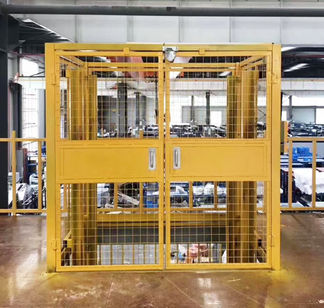 广西智能导轨式升降机亮相